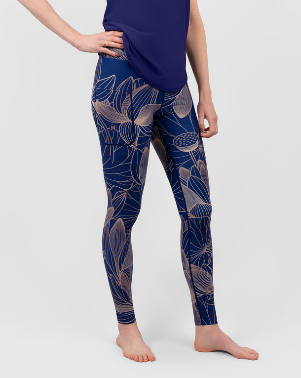 Model 5'9" | Size XS