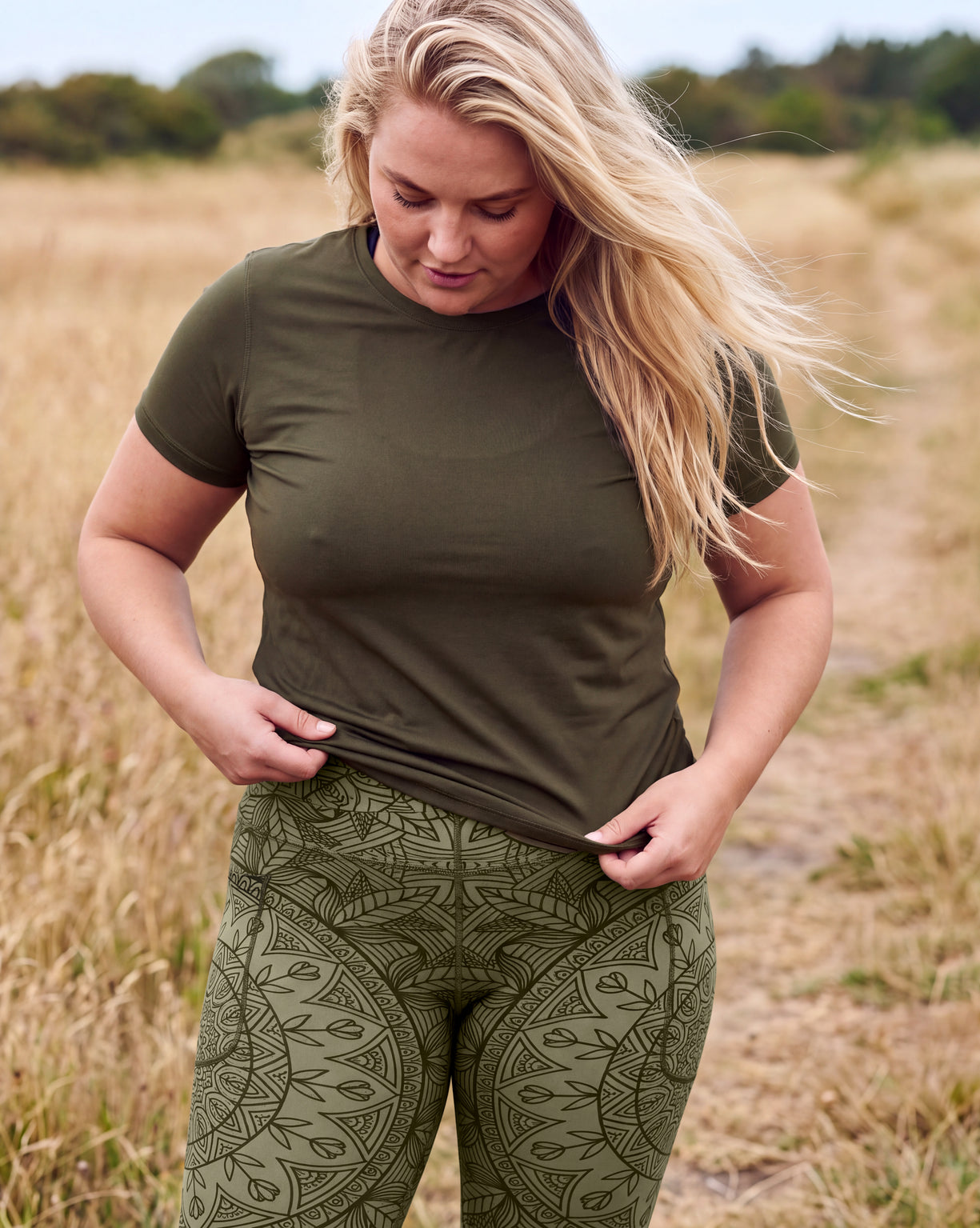 Model 5'5" | Size M