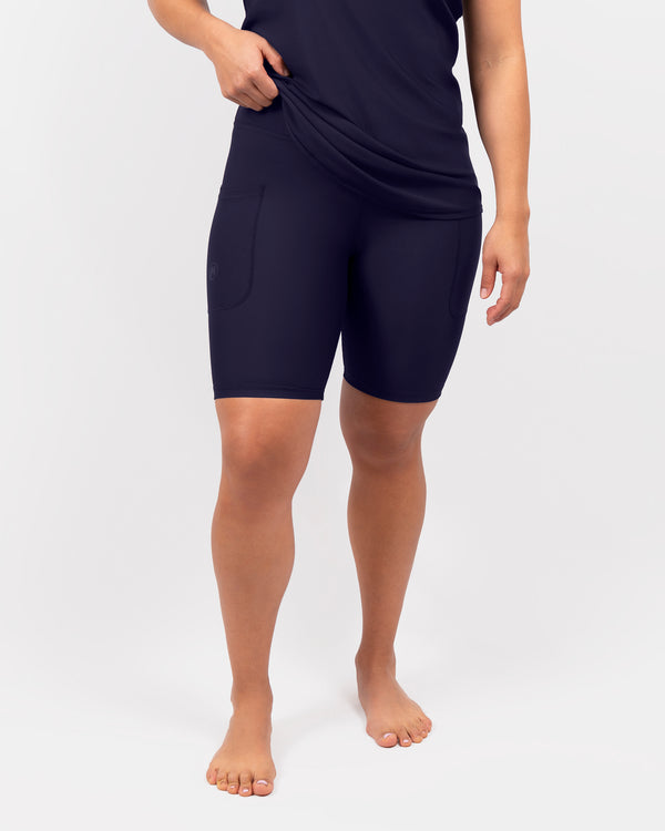 Model 5'4" | Size S 