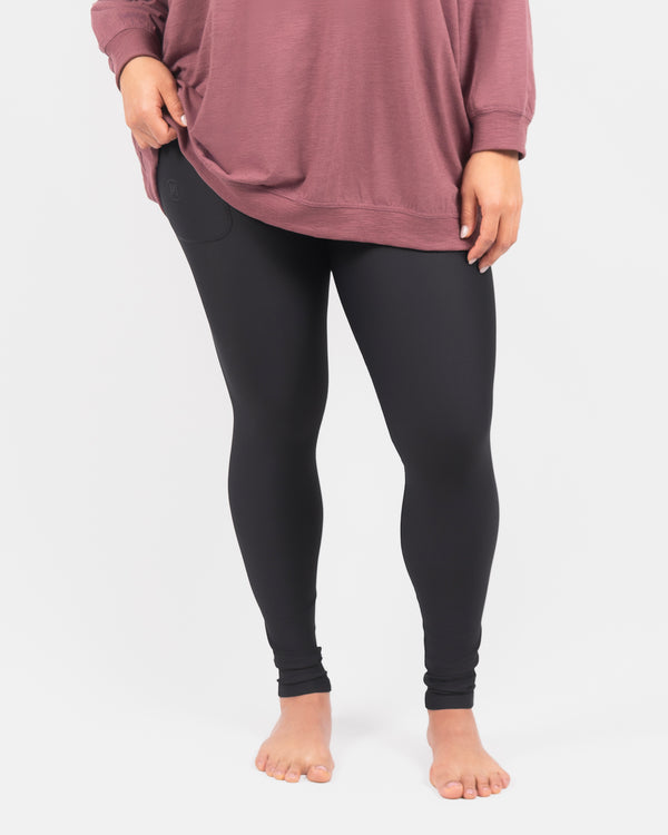 Model 5'4" | Size S 