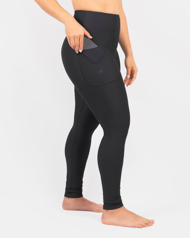 Model 5'4" | Size S 