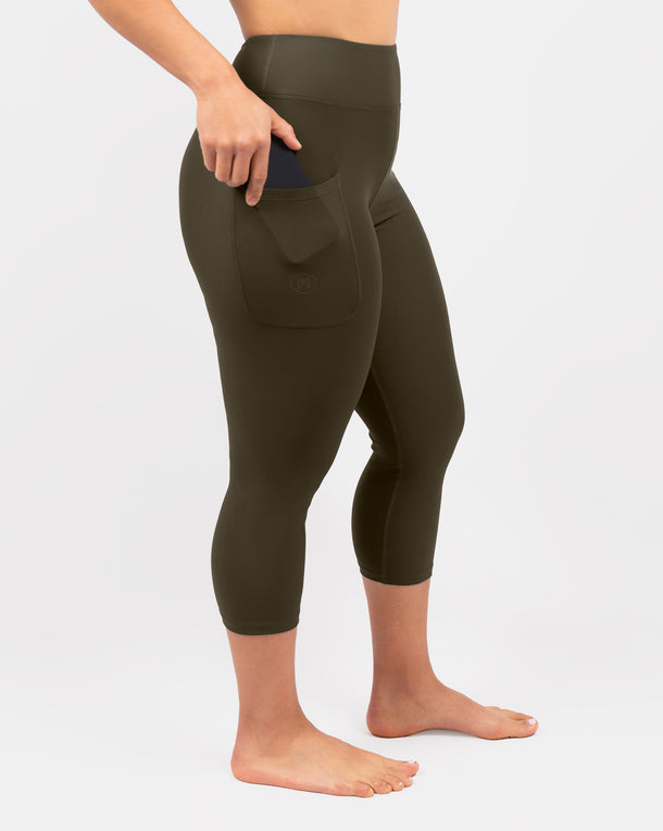 Model 5'4" | Size S