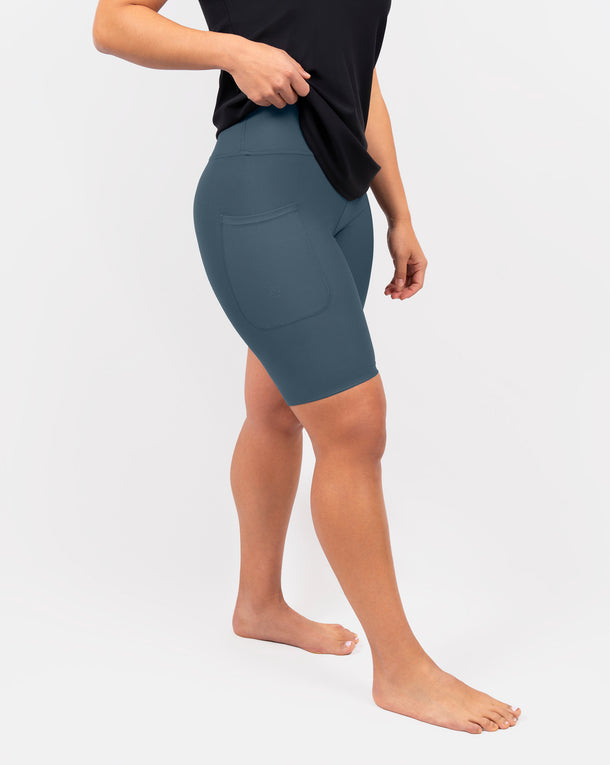 Model 5'4" | Size S