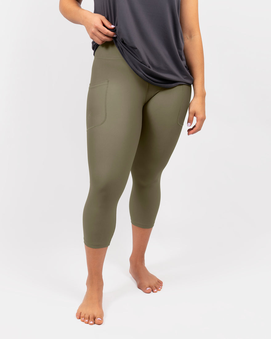 Model 5'4" | Size S 
