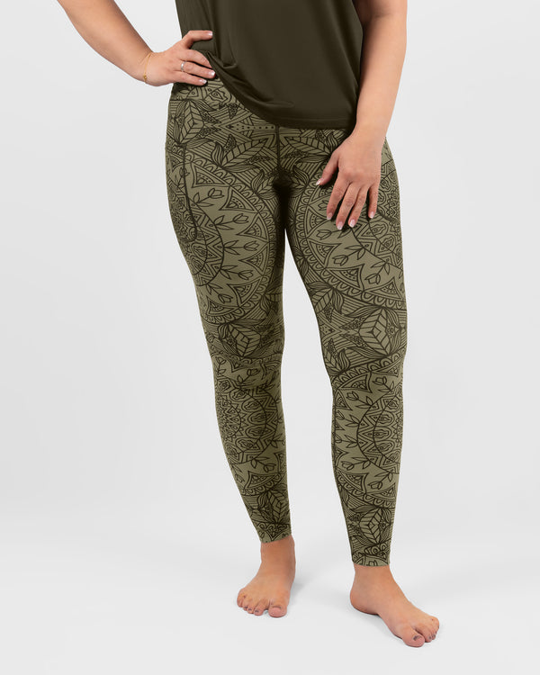 Model 5'9" | Size M