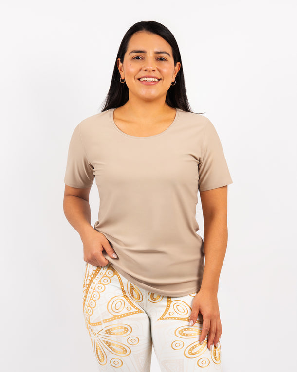 Model 5'4" | Size S 