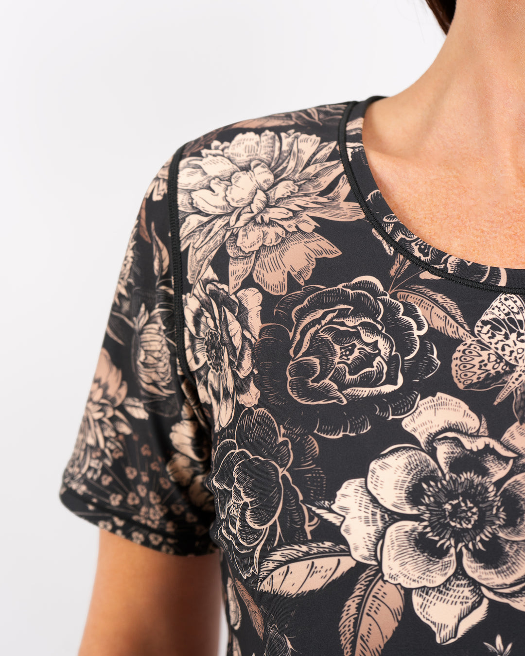 Vigga Fitted Noctora T-Shirt