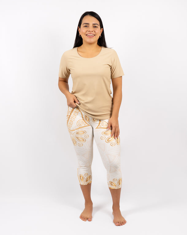 Signature White Mandala Capri
