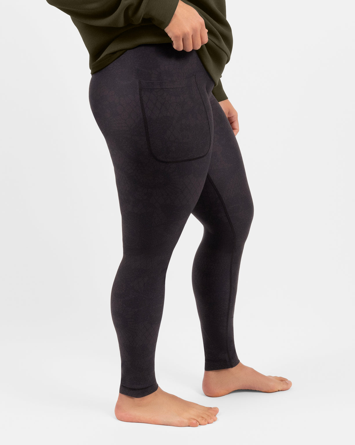 Model 5'4" | Size S