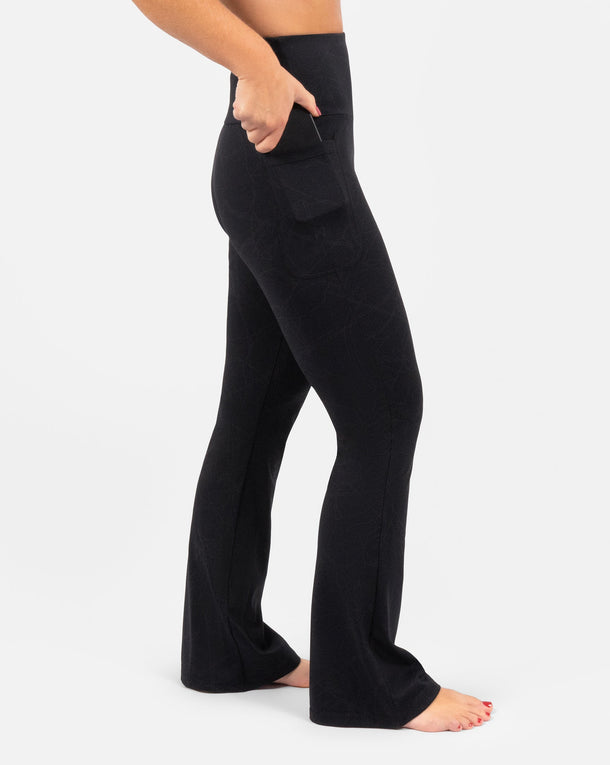 Model 5'3" | Size S, Short