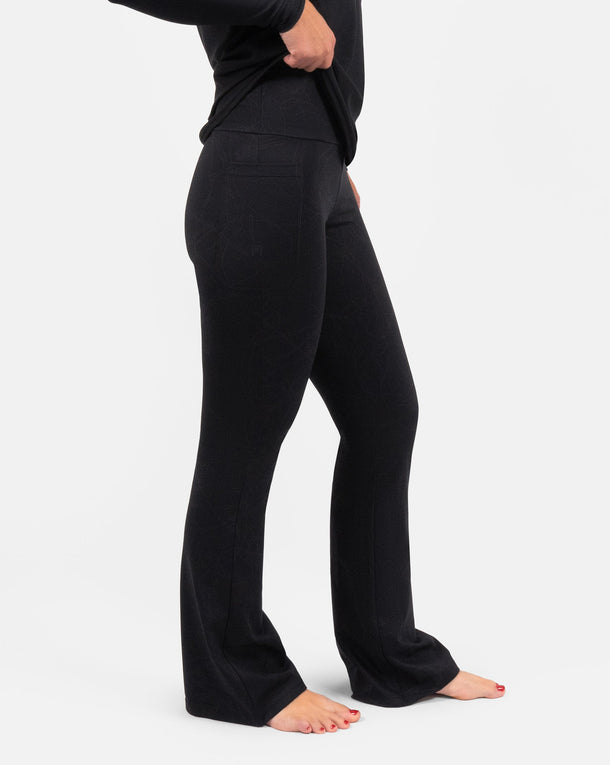 Model 5'3" | Size S, Short