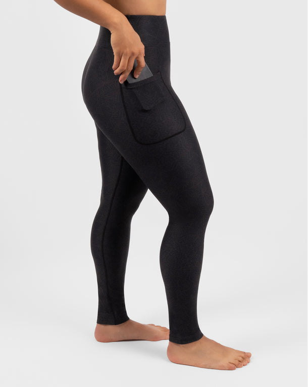 Model 5'4" | Size S