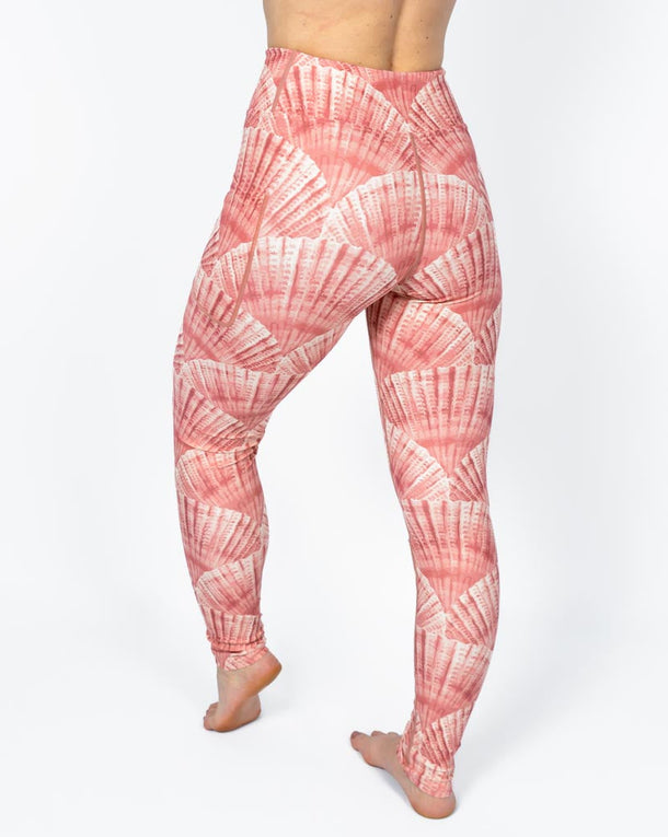 Signature Scallop Leggings